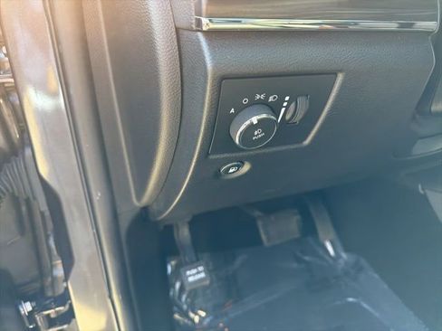 Used 2020 Jeep Grand Cherokee Limited w/ Premium Lighting Group image 17