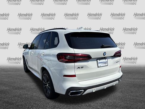 Used 2022 BMW X5 xDrive40i w/ M Sport Package AWD/4WD image 7
