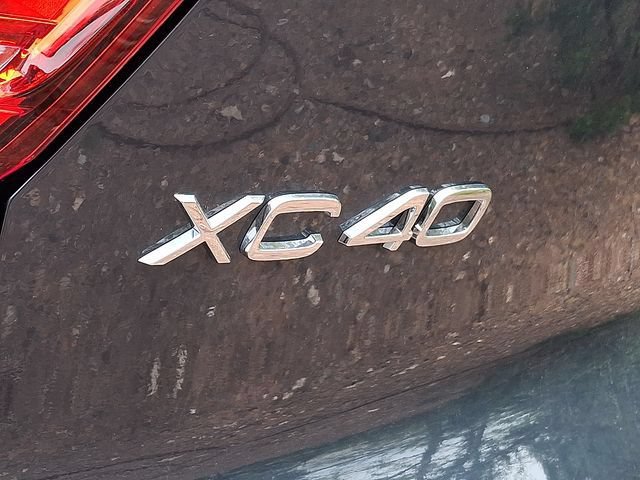 New 2026 Volvo XC40 B5 Core w/ Climate Package AWD/4WD image 5