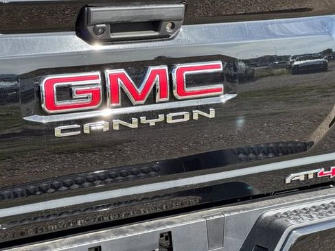 New 2026 GMC Canyon AT4 w/ LPO, Off Road Lift Package AWD/4WD image 32