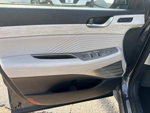 Used 2024 Hyundai Palisade Calligraphy image 25