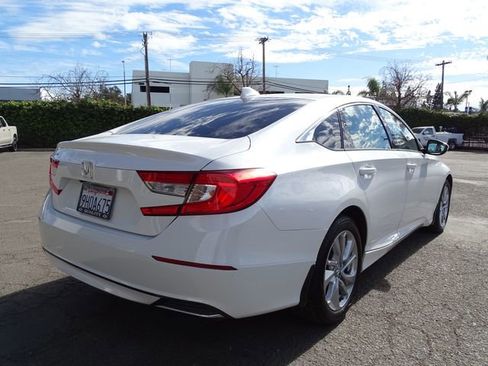 Used 2019 Honda Accord LX image 4