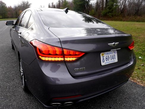Used 2015 Hyundai Genesis 5.0 image 7