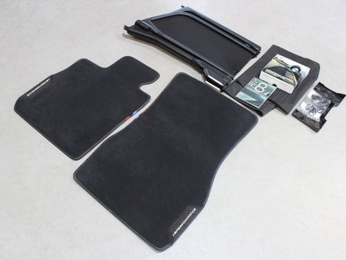 Used 2022 BMW M850i xDrive Convertible w/ M Carbon Exterior Package image 89