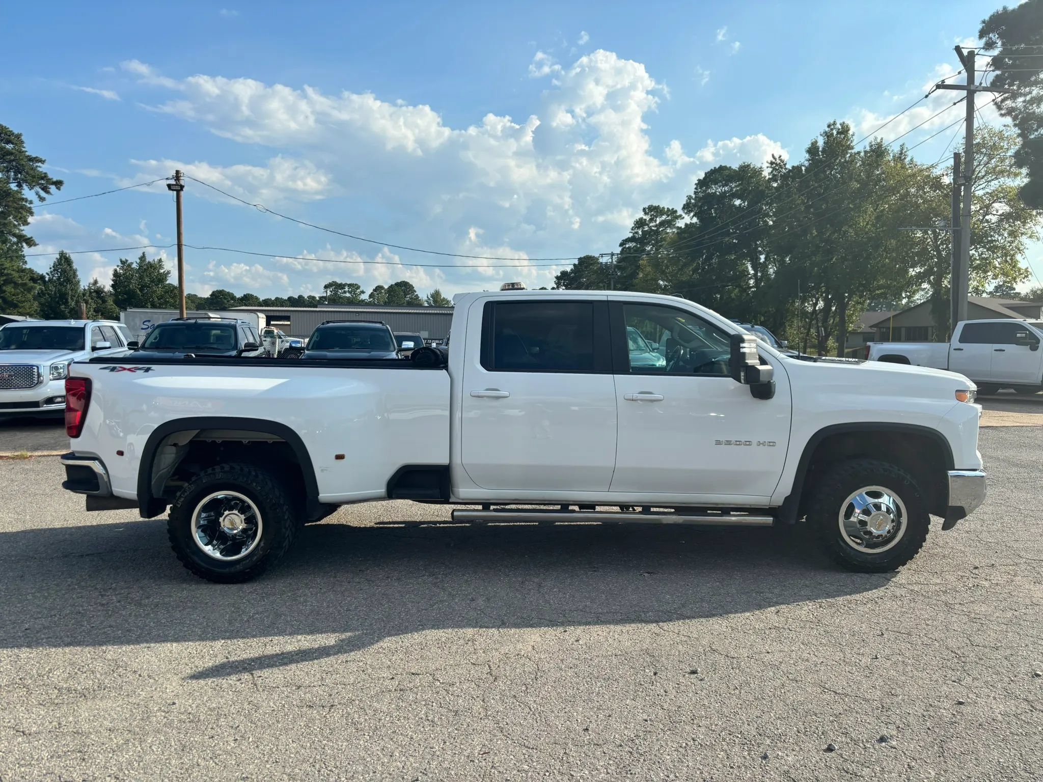 Used 2024 Chevrolet Silverado 3500 LT w/ Convenience Package AWD/4WD image 6