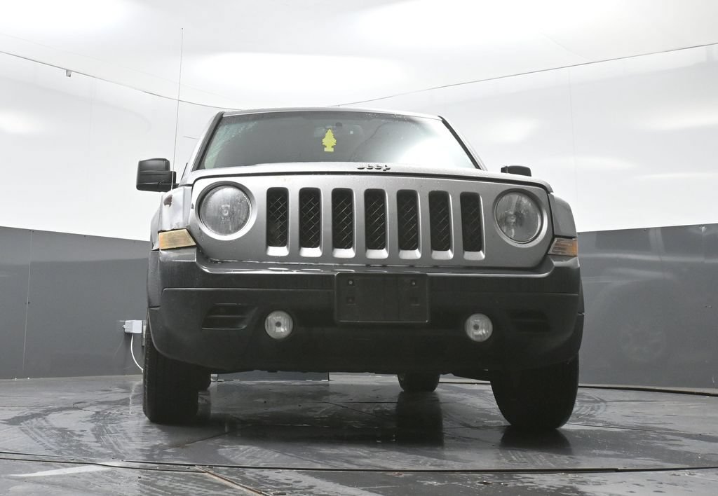 Used 2017 Jeep Patriot Sport w/ Power Value Group FWD image 26