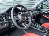New 2025 Porsche Macan image 4
