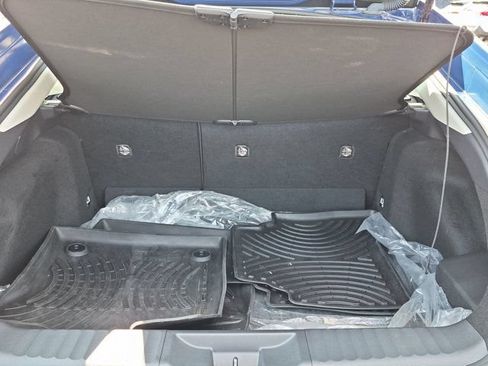 Certified 2025 Toyota Prius LE FWD image 17