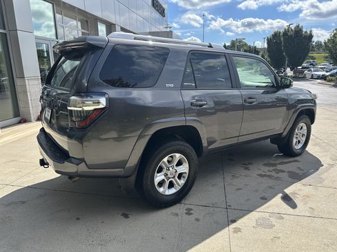 Used 2014 Toyota 4Runner SR5 Premium w/ Convenience Package AWD/4WD image 6