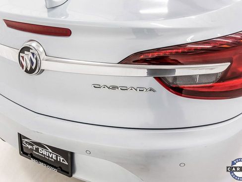 Used 2019 Buick Cascada Premium image 6