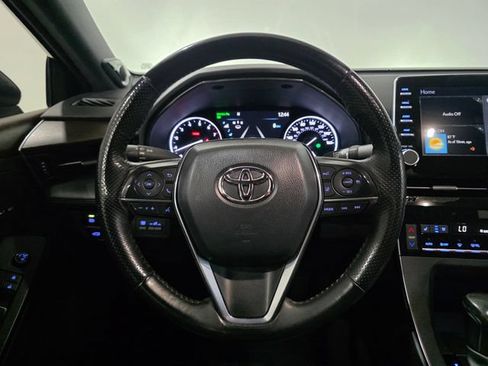 Used 2022 Toyota Avalon Limited w/ Advanced Safety Package FWD image 16