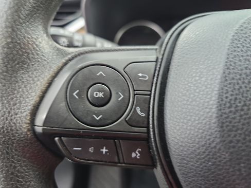 Used 2019 Toyota RAV4 XLE image 16