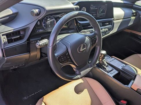 Used 2022 Lexus ES 350 image 9
