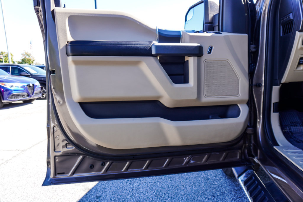 Used 2017 Ford F150 XLT w/ Equipment Group 301A Mid AWD/4WD image 18