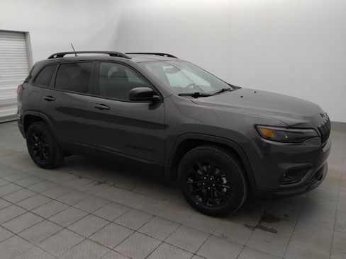 Used 2023 Jeep Cherokee Altitude Lux image 11