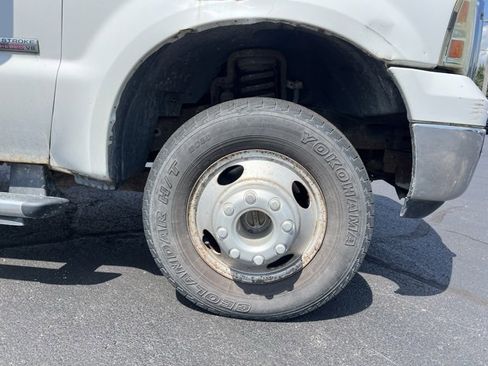 Used 2005 Ford F350 XL image 6