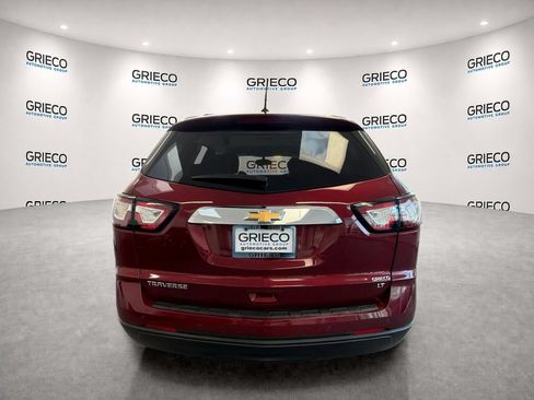 Used 2017 Chevrolet Traverse LT w/ Style and Technology Package FWD image 6