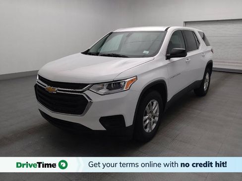 Used 2021 Chevrolet Traverse LS FWD image 1
