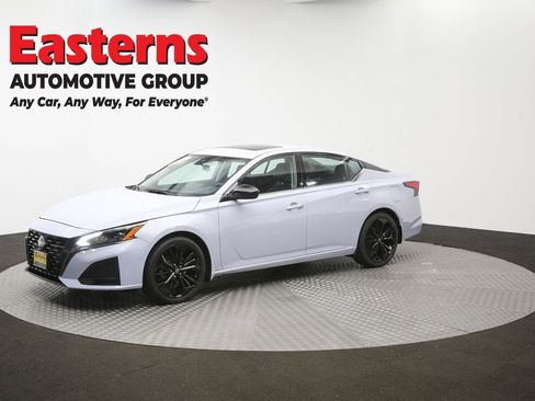 Used 2023 Nissan Altima 2.5 SR w/ SR Premium Package FWD image 58