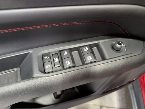 Used 2025 Jeep Compass Trailhawk AWD/4WD image 13