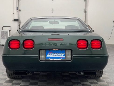 Used 1992 Chevrolet Corvette Convertible RWD image 6