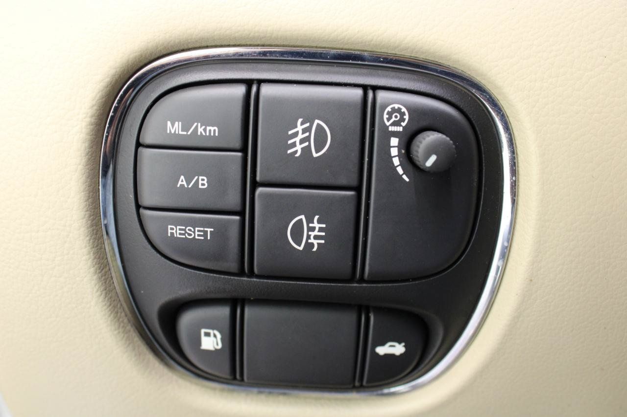 Used 2005 Jaguar XJ Vanden Plas RWD image 62