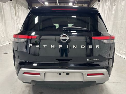 Used 2024 Nissan Pathfinder SL AWD/4WD image 6