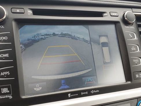 Used 2019 Toyota Highlander Limited AWD/4WD image 13