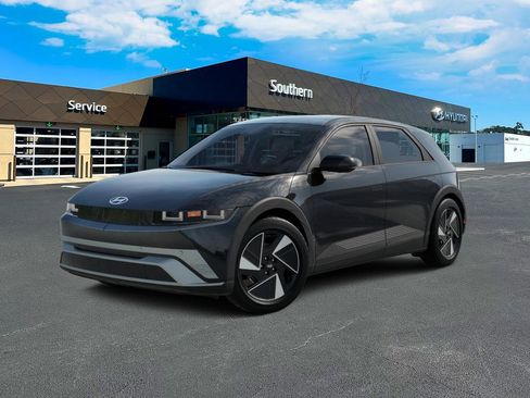 New 2026 Hyundai Ioniq 5 SEL image 2