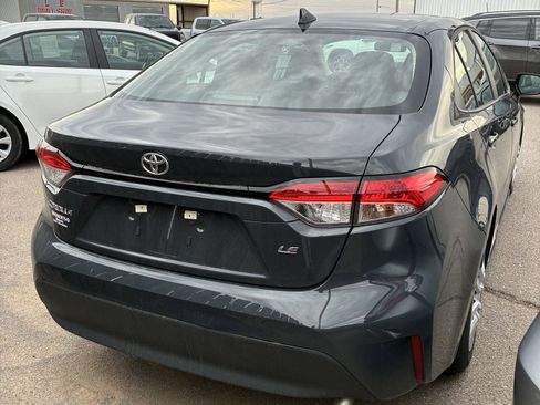Used 2025 Toyota Corolla LE image 21