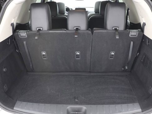 Used 2024 Nissan Pathfinder SL w/ SL Premium Package image 32