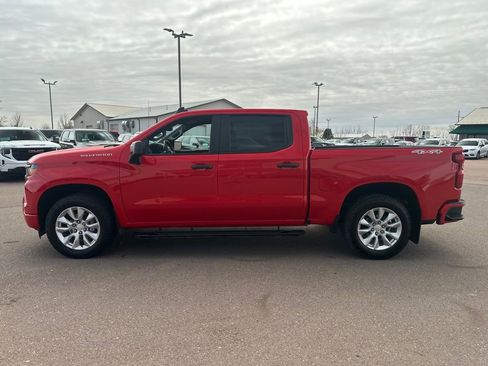 Used 2023 Chevrolet Silverado 1500 Custom image 35