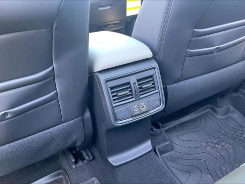 New 2026 Subaru Forester Premium image 24