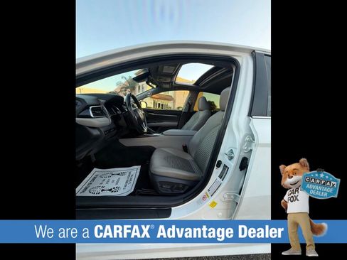 Used 2018 Toyota Camry SE w/ Moonroof Package FWD image 26