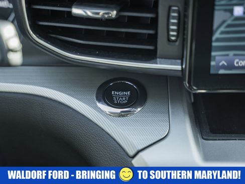 Used 2022 Ford Explorer XLT w/ Equipment Group 202A image 25