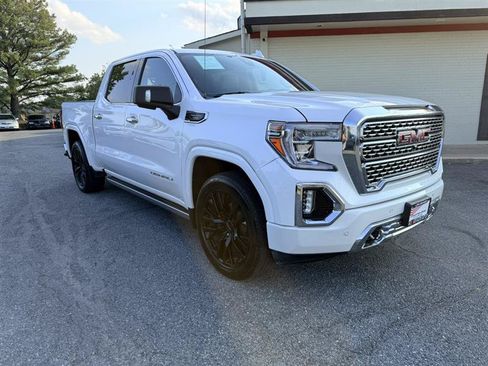 Used 2020 GMC Sierra 1500 Denali w/ Denali Ultimate Package AWD/4WD image 3