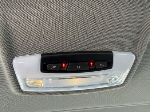 Used 2017 BMW 320i xDrive Sedan image 30