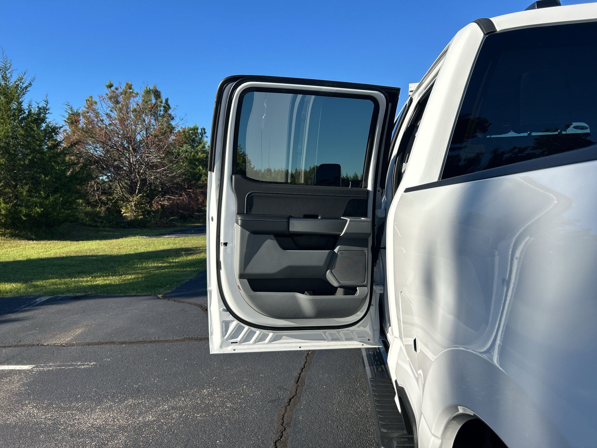 New 2027 Ford F250 XLT w/ XLT Premium Package AWD/4WD image 17
