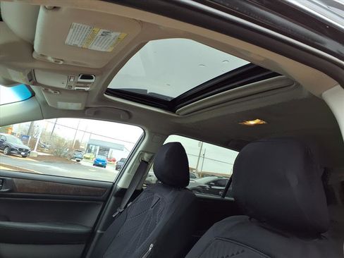 Used 2017 Subaru Outback 2.5i Limited image 23