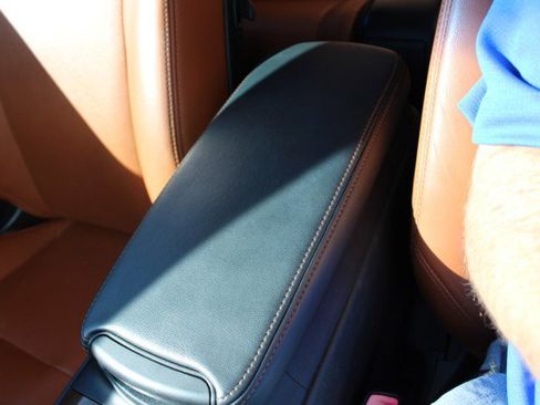 Used 2011 Lexus IS 350C w/ Luxury Pkg image 31