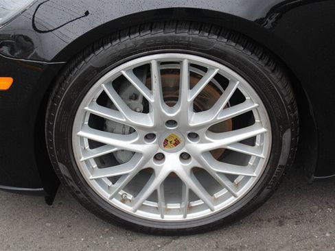 Used 2018 Porsche Panamera 4S AWD/4WD image 29