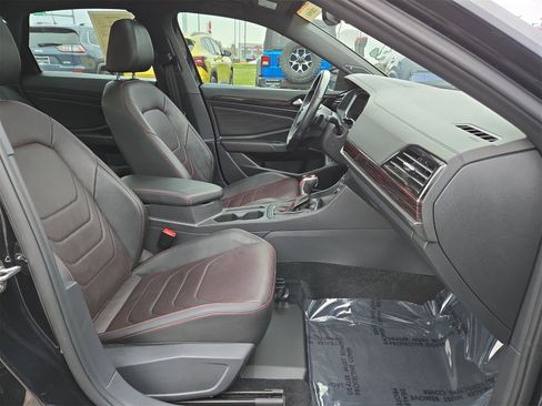 Used 2022 Volkswagen Jetta GLI Autobahn image 15