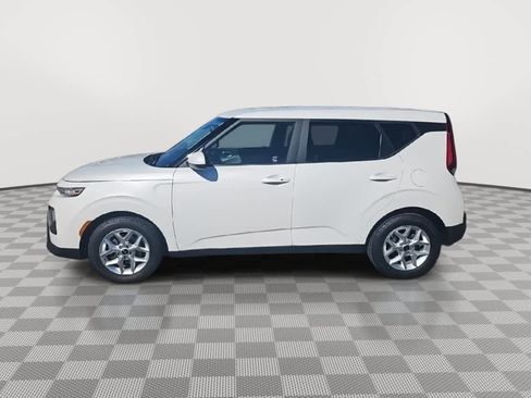 Used 2022 Kia Soul S image 5