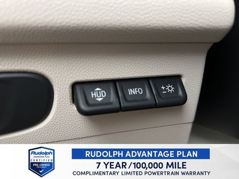 Used 2023 Buick Envision Avenir image 36