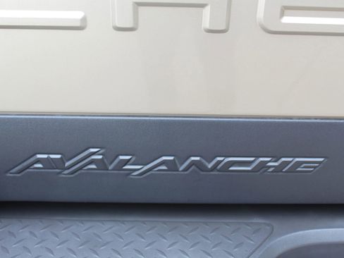 Used 2006 Chevrolet Avalanche LS w/ Preferred Equipment Group RWD image 28