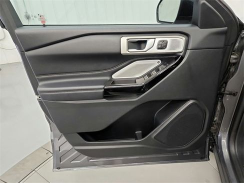 Used 2023 Ford Explorer ST w/ Technology Package image 29