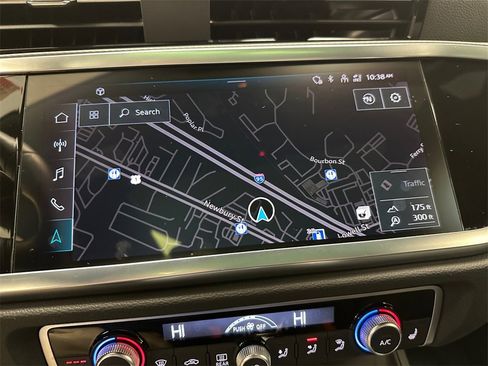 Used 2024 Audi Q3 2.0T Premium Plus image 20