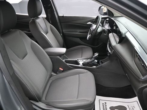 Used 2024 Buick Encore GX Preferred FWD image 30