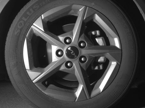 Used 2025 Kia K4 FWD image 16