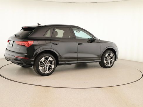 New 2025 Audi Q3 2.0T Premium image 7